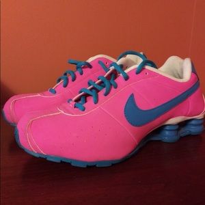 Pink Nike shock